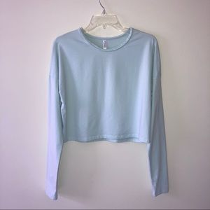 {Fabletics} Cropped Long Sleeve Workout Tee